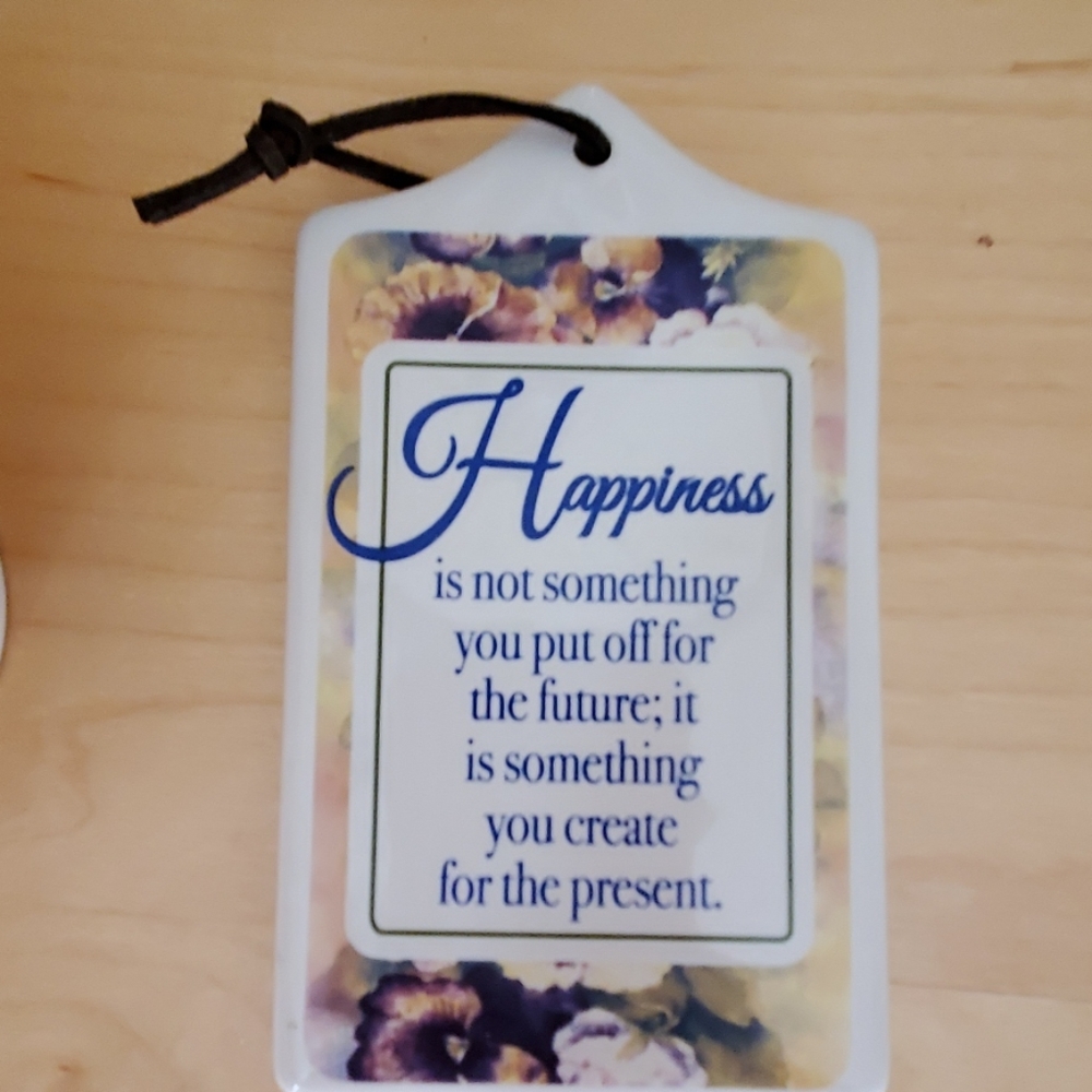 Bay Island 2017 Happiness mug & trivet - Picture 3 of 5